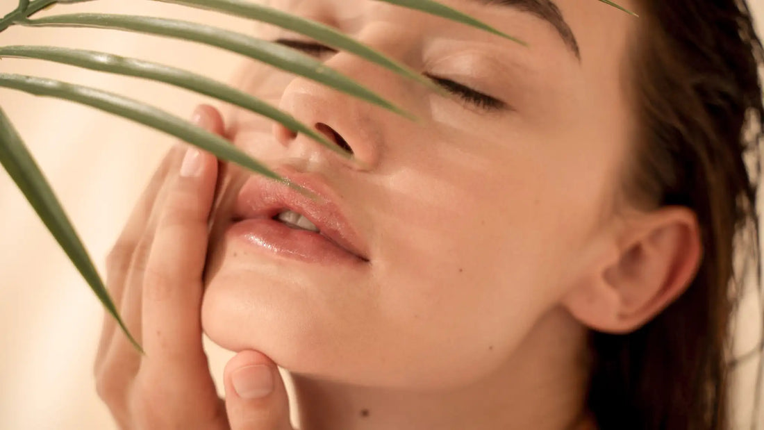 Hassas ve Sivilceye Eğilimli Ciltler İçin Aloe Vera Jeli - RHANEVA